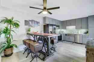 912 9th Ct - Photo 1 of 1