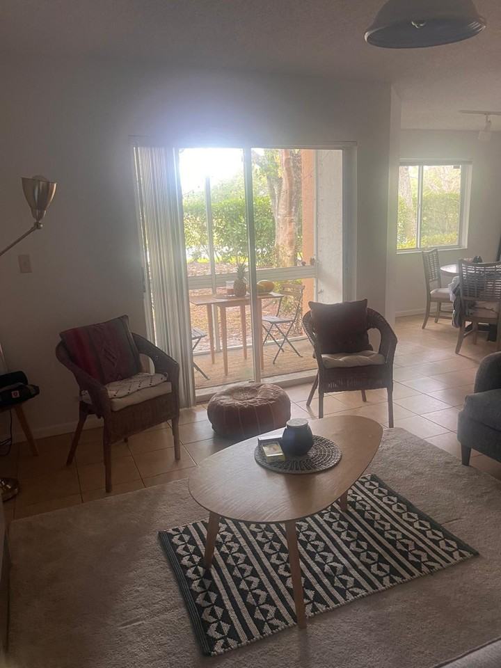 719 Nw 92nd Ave - Photo 6 of 18