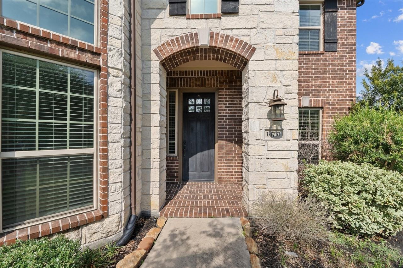14731 Breyana Park Ln - Photo 4 of 29