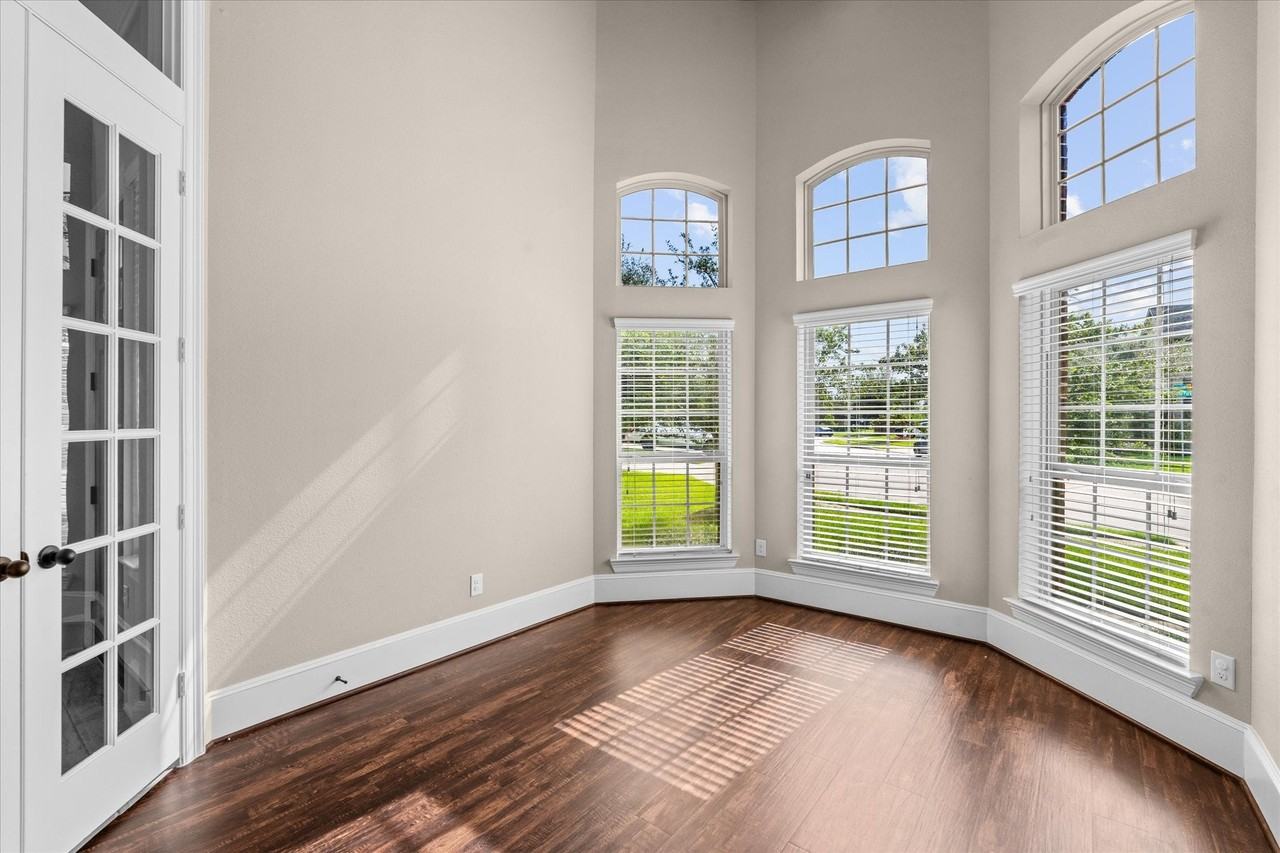 14731 Breyana Park Ln - Photo 6 of 29