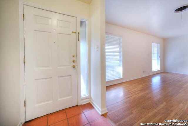 3223 Oakleaf Dr - Photo 3 of 25