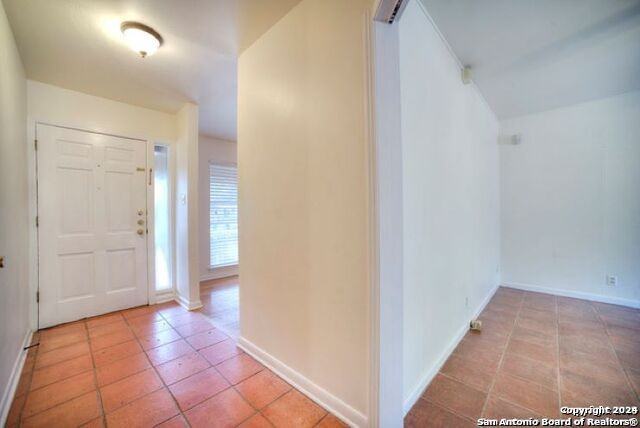 3223 Oakleaf Dr - Photo 4 of 25