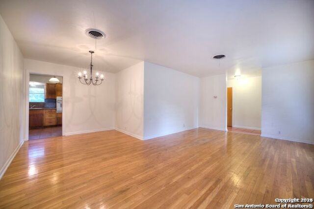 3223 Oakleaf Dr - Photo 5 of 25