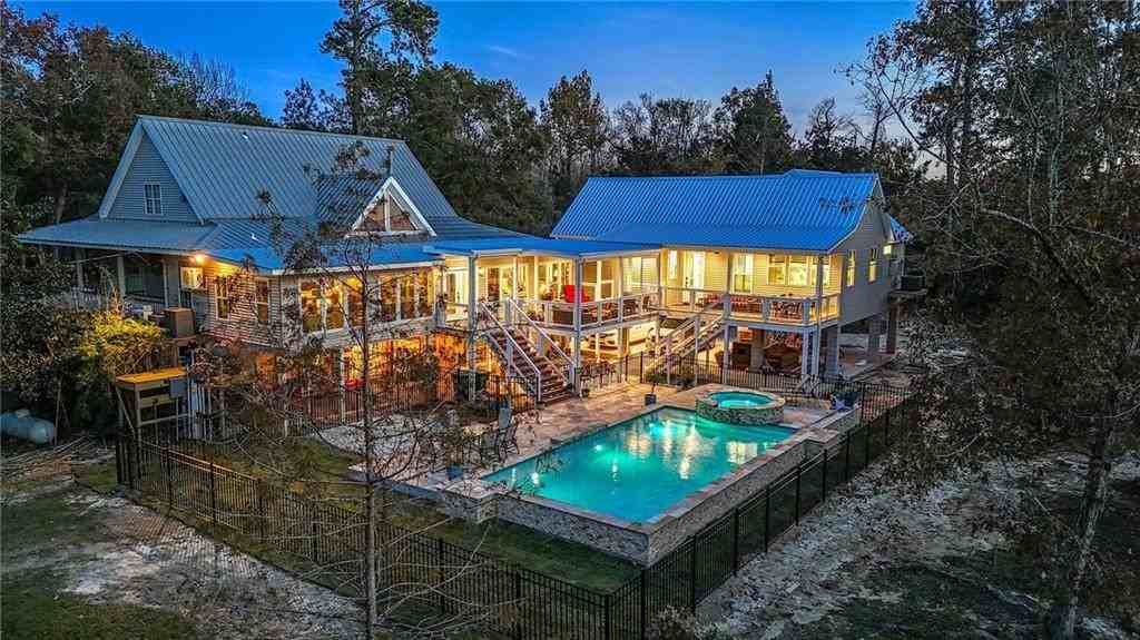 18206 Monga Dr - Photo 2 of 39