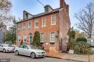 featured image of 119 Buttonwood St