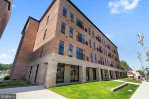 featured image of 144 N Main St