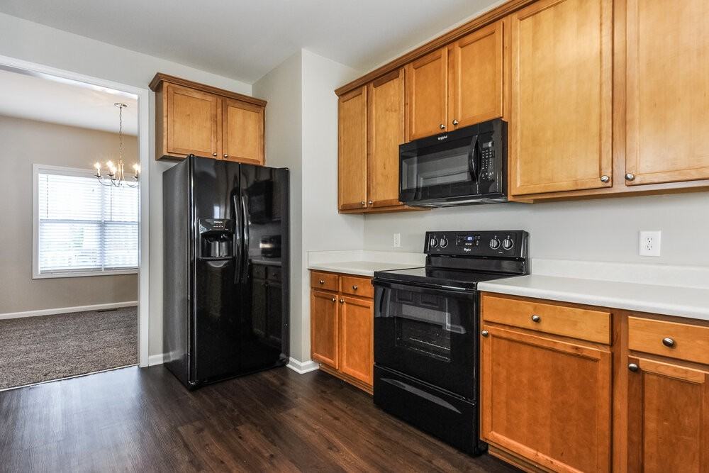 16 Hollyridge Ct - Photo 7 of 15