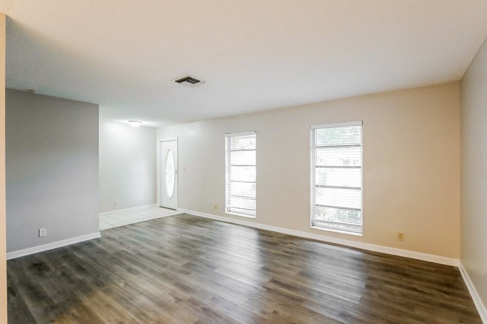 11799 Nw 26th St - Photo 4 of 16