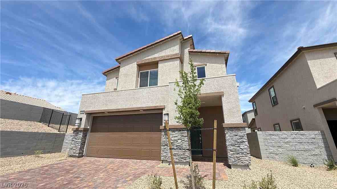 8388 Caldera Hills Ave - Photo 2 of 33