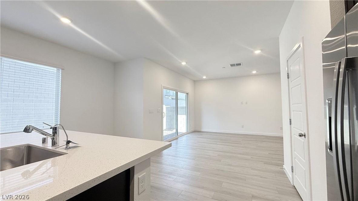 8388 Caldera Hills Ave - Photo 7 of 33