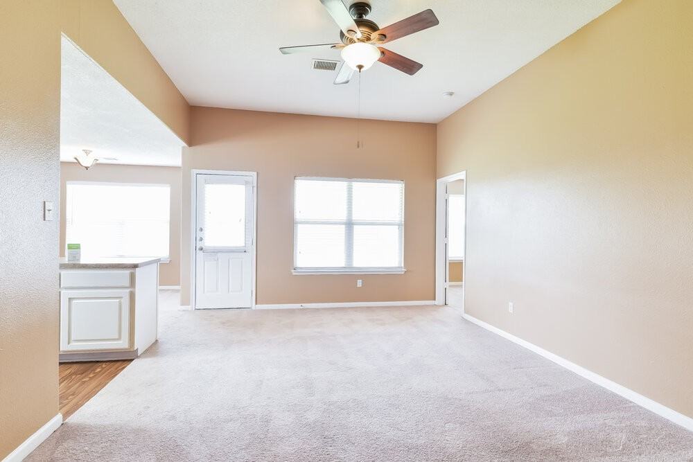 29006 Red River Loop - Photo 2 of 15