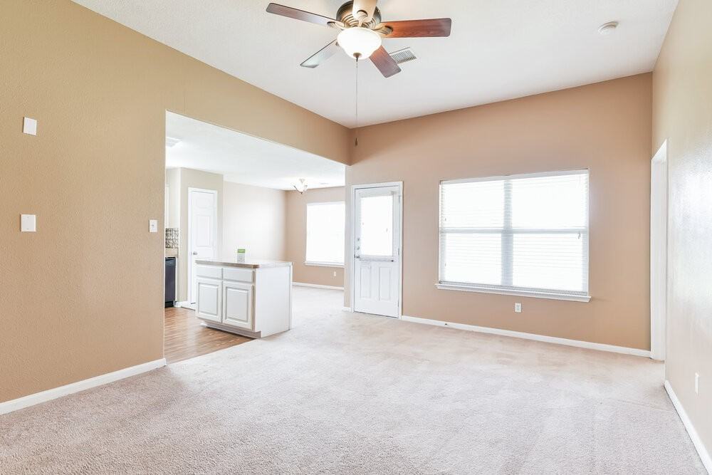 29006 Red River Loop - Photo 3 of 15