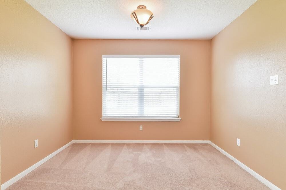 29006 Red River Loop - Photo 6 of 15