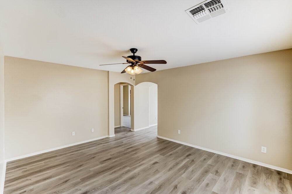 1105 S 225th Ave - Photo 3 of 18
