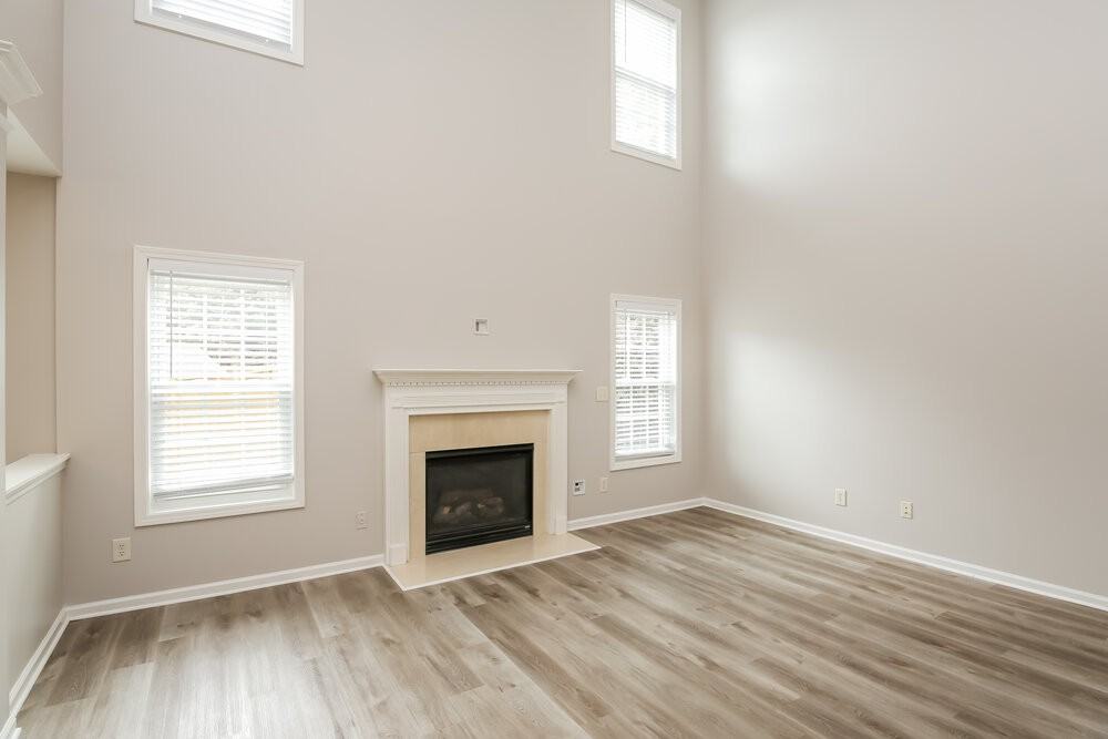 6176 Mulberry Park Dr - Photo 4 of 17