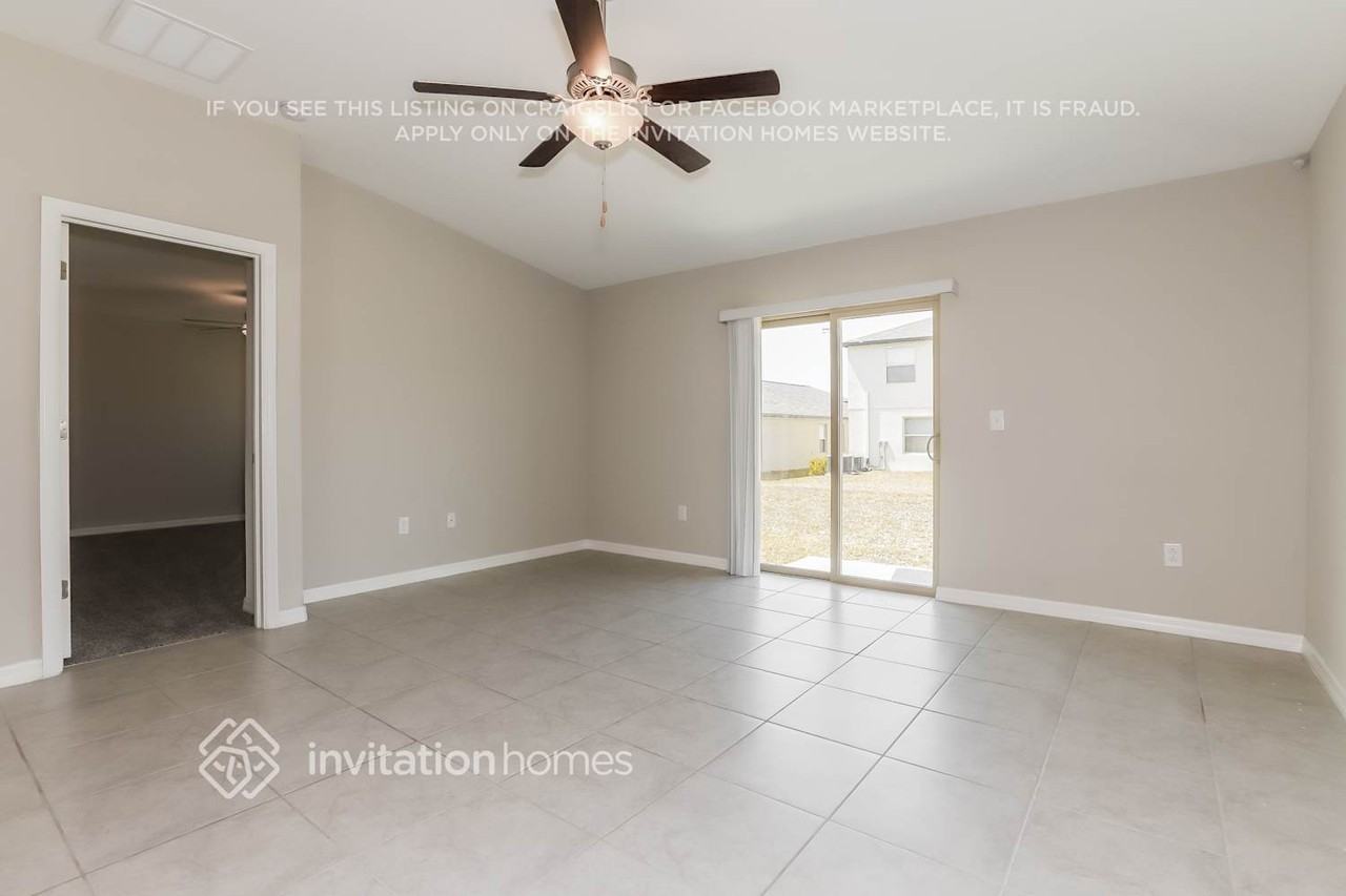 1545 Blue Rose Dr - Photo 3 of 15