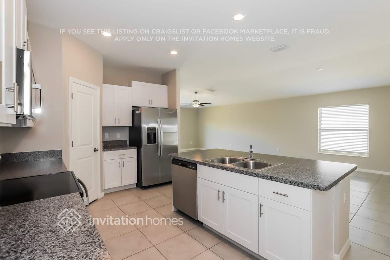 1545 Blue Rose Dr - Photo 6 of 15