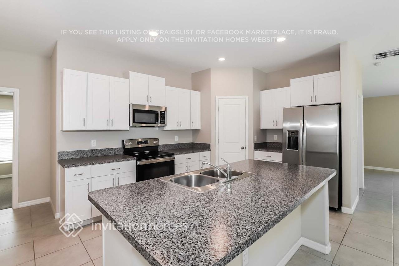 1545 Blue Rose Dr - Photo 7 of 15