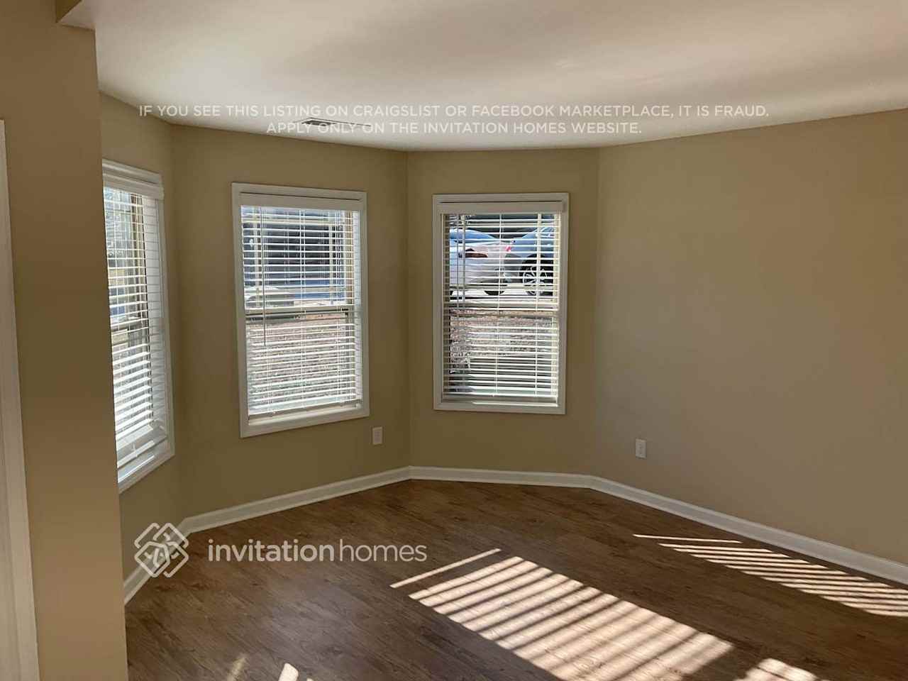 1646 Rolling View Way - Photo 6 of 15