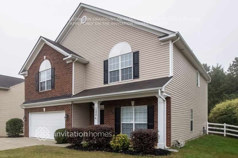 1030 Whippoorwill Ln - Photo 2 of 17