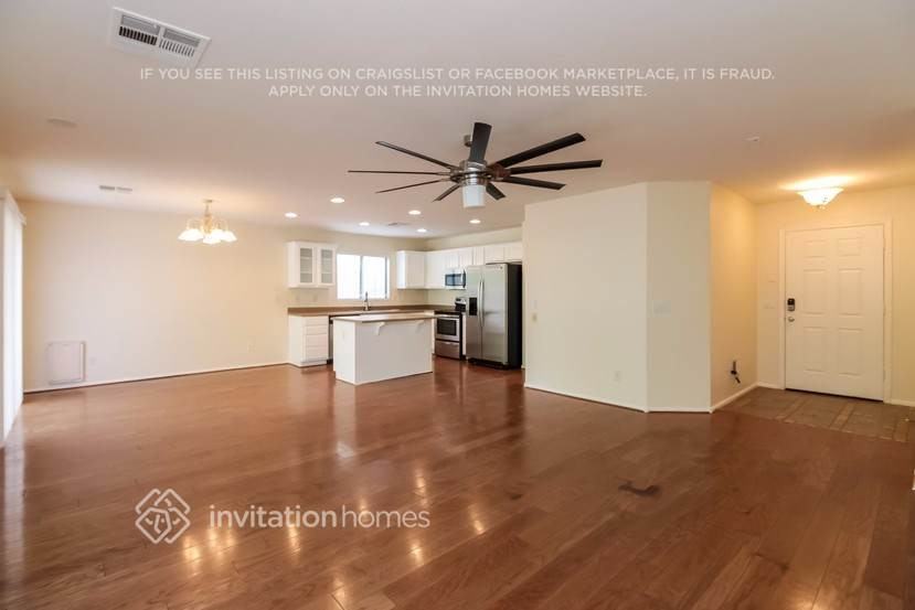 3886 E Brighton Way - Photo 4 of 21