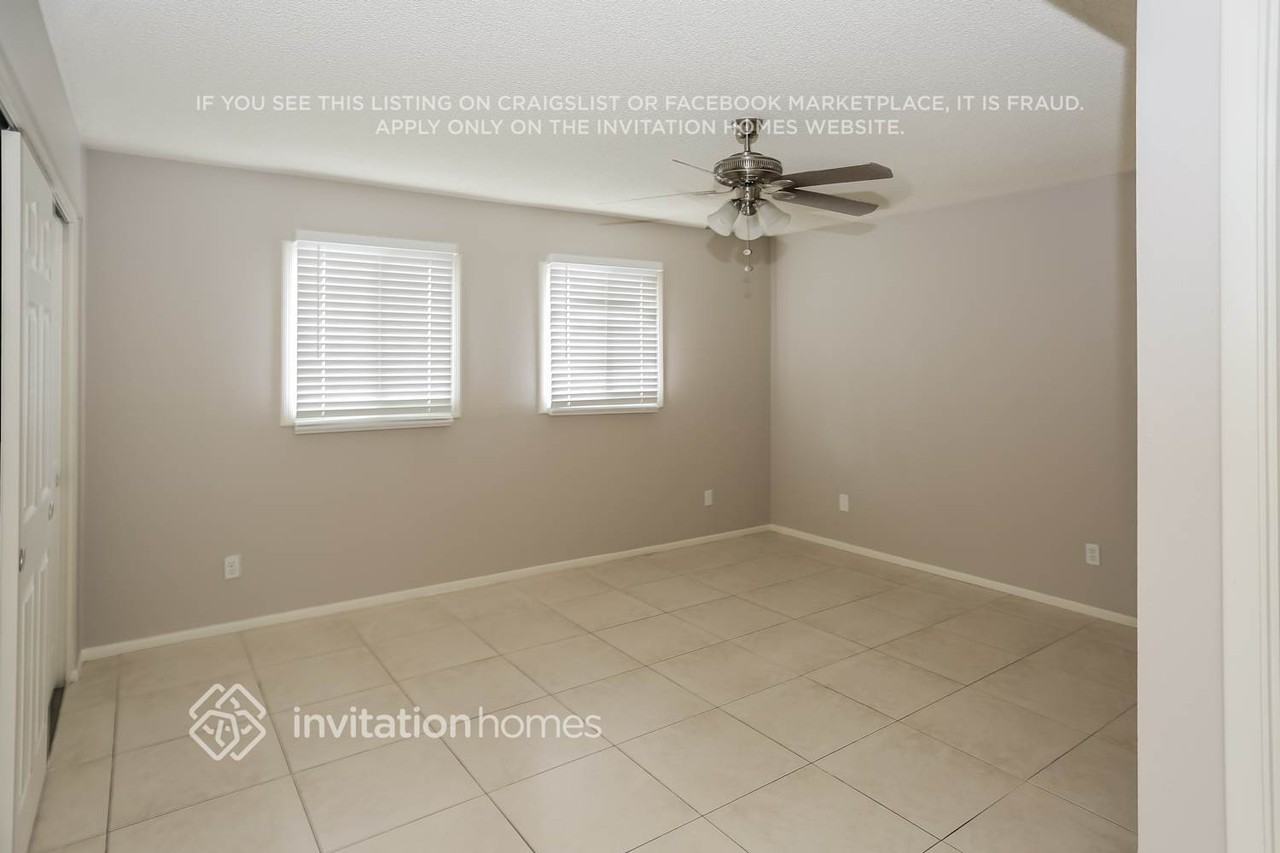 5726 N 46th Ave - Photo 6 of 15