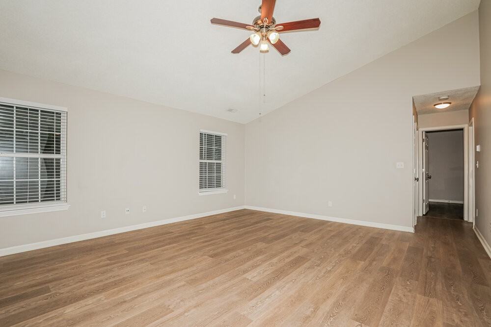 6404 Amarillo Way - Photo 4 of 16