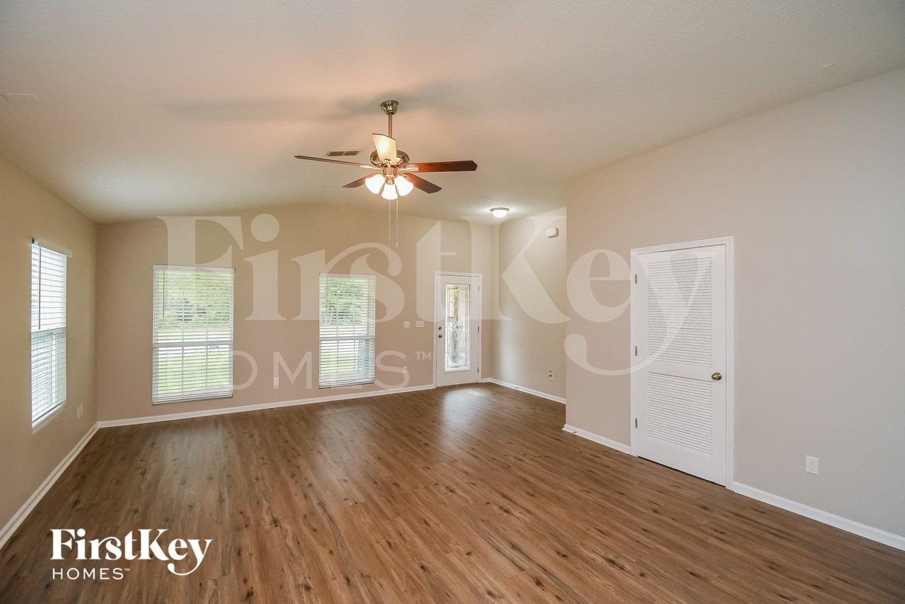 1044 Mayfair Creek Ct - Photo 3 of 15