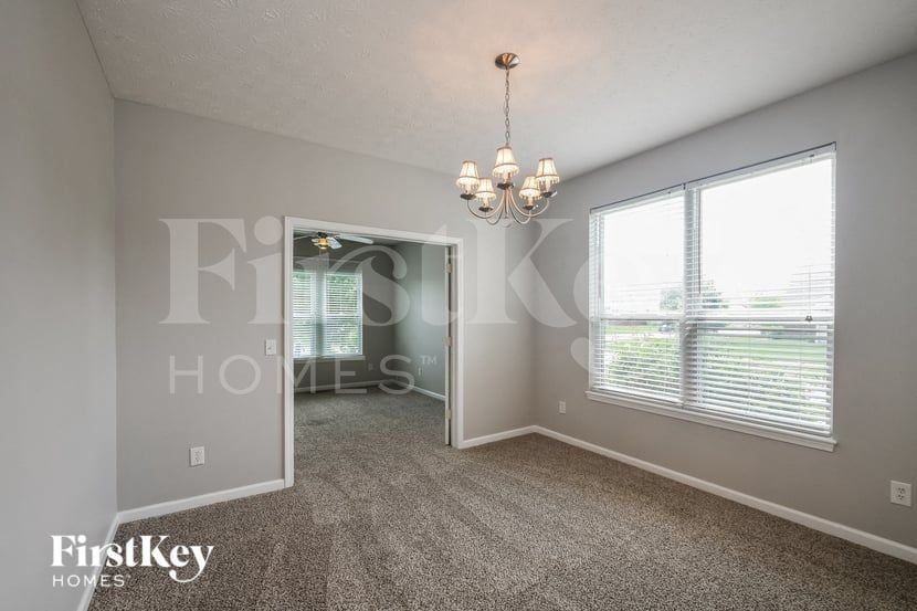 6240 Eagle Lake Dr - Photo 4 of 15