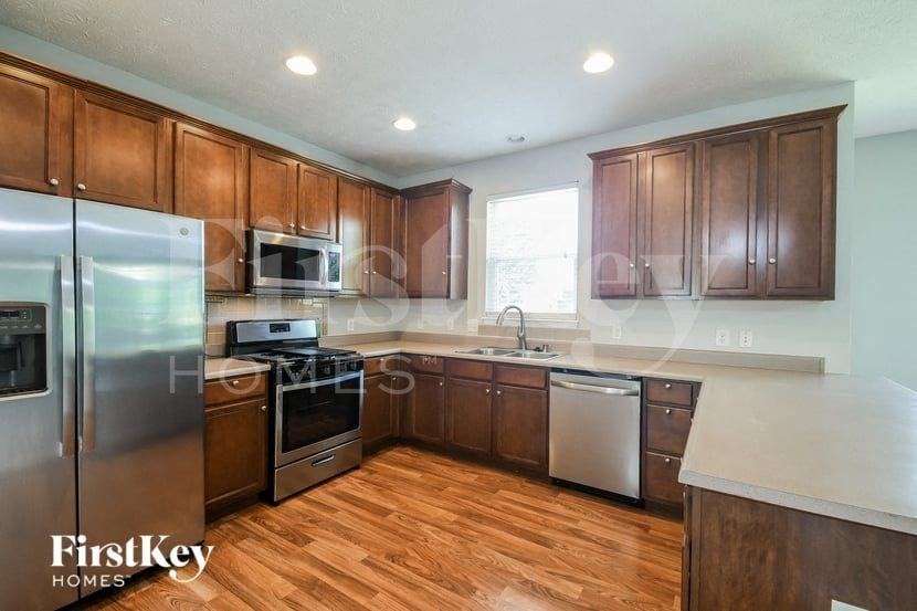 6240 Eagle Lake Dr - Photo 6 of 15