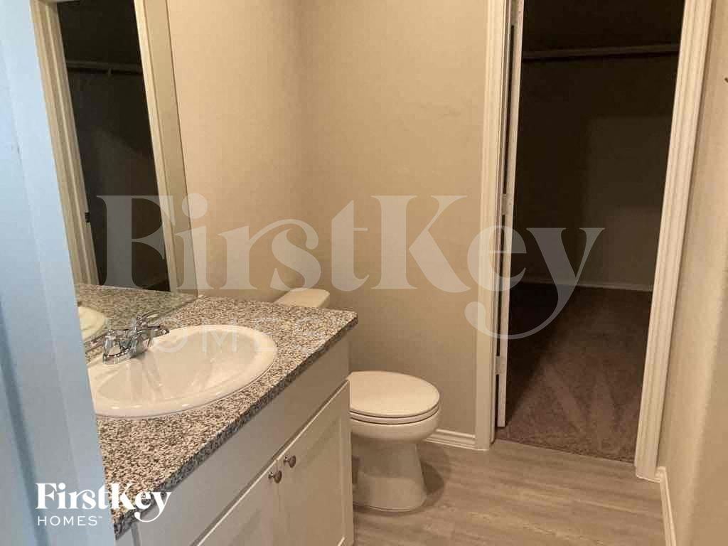 10707 Giacconi Dr - Photo 7 of 10