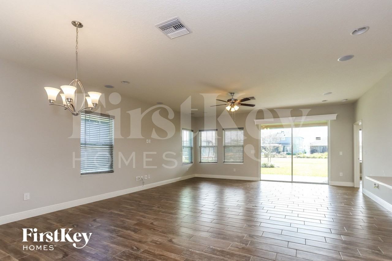 6107 Colmar Pl - Photo 3 of 15