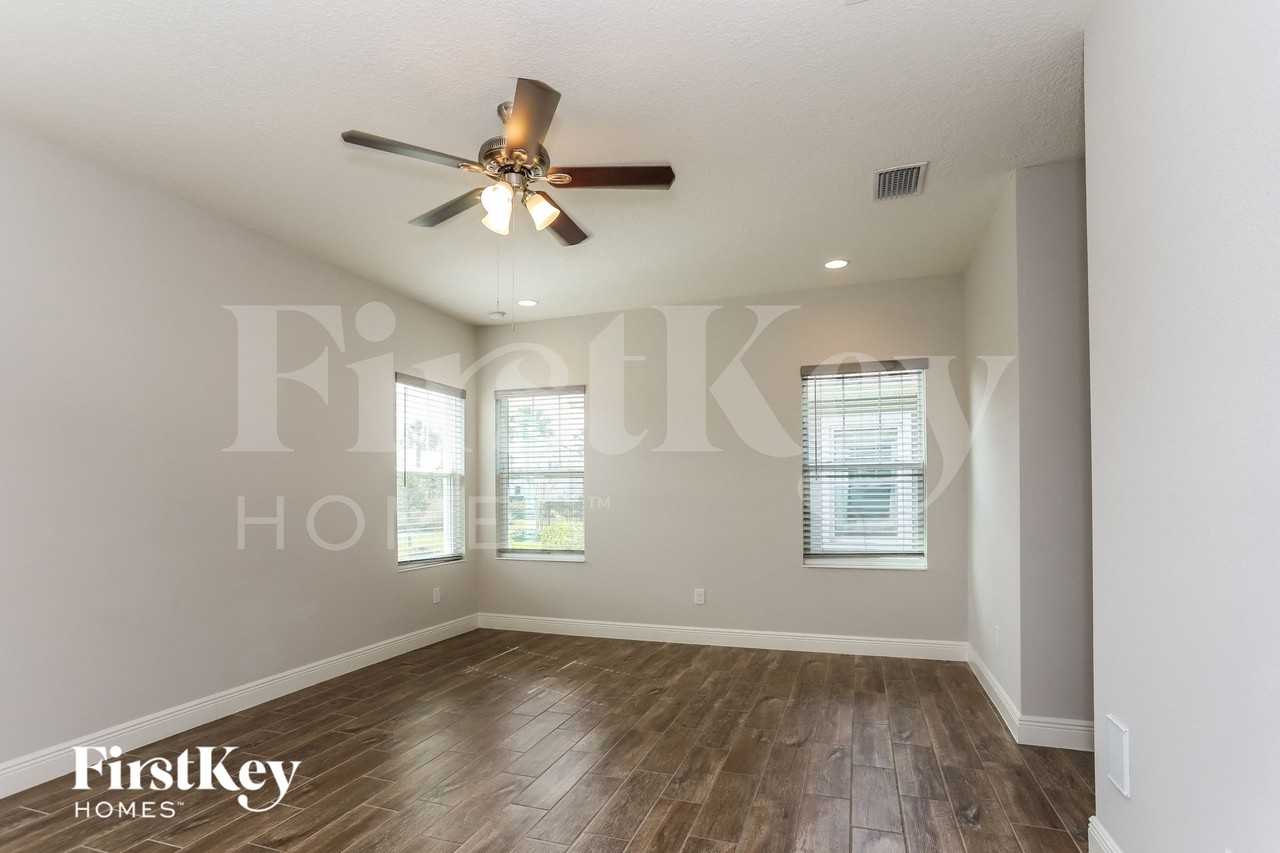 6107 Colmar Pl - Photo 6 of 15