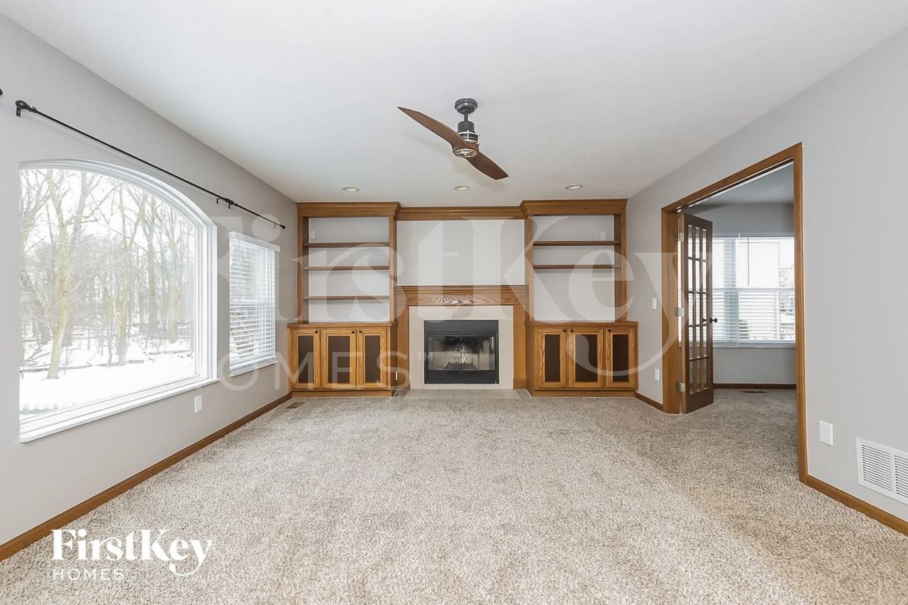 969 Gray Dr - Photo 3 of 15