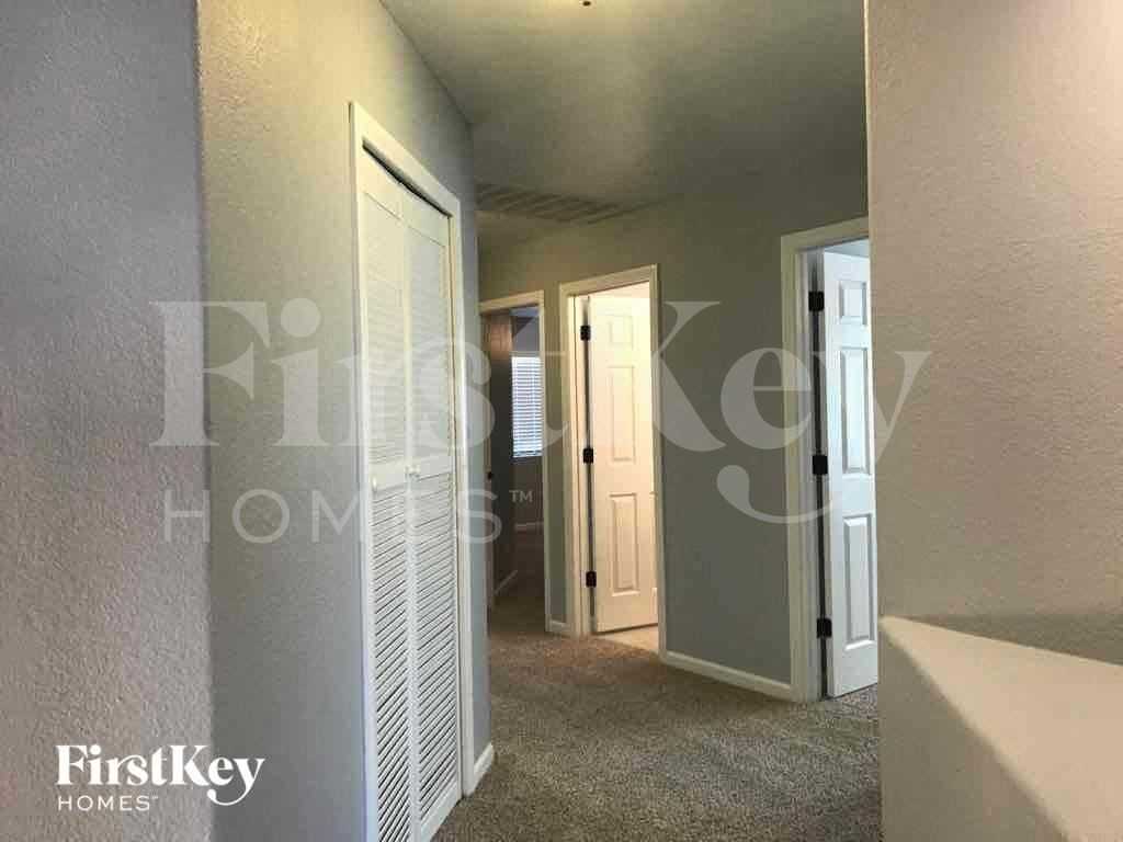 7404 Fencerow St - Photo 6 of 12