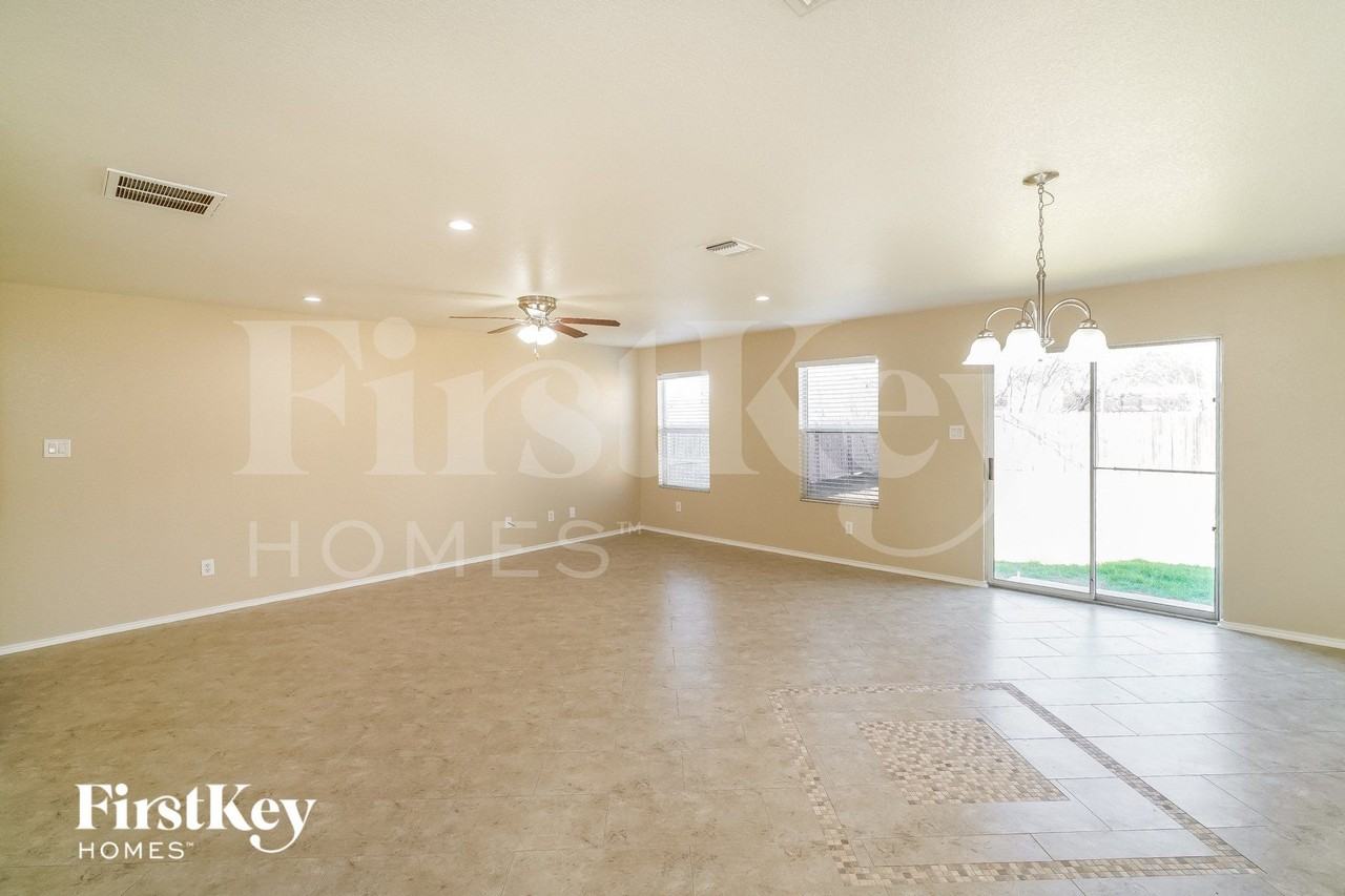 3947 Key West Way - Photo 3 of 15