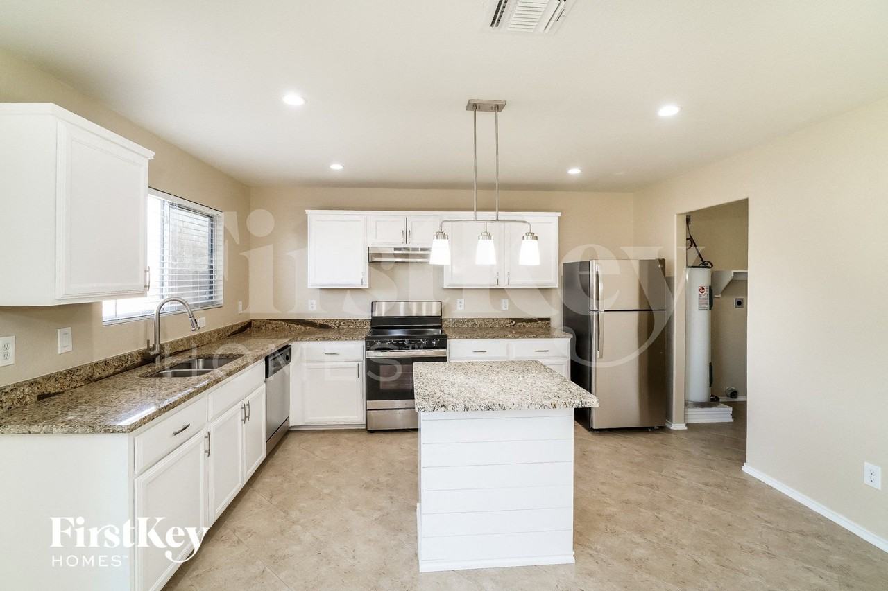 3947 Key West Way - Photo 6 of 15