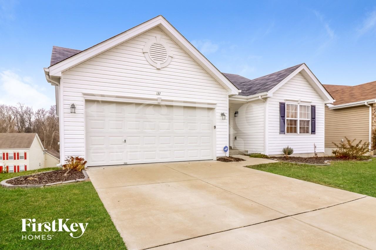 137 Boardwalk Gardens Dr - Photo 3 of 16