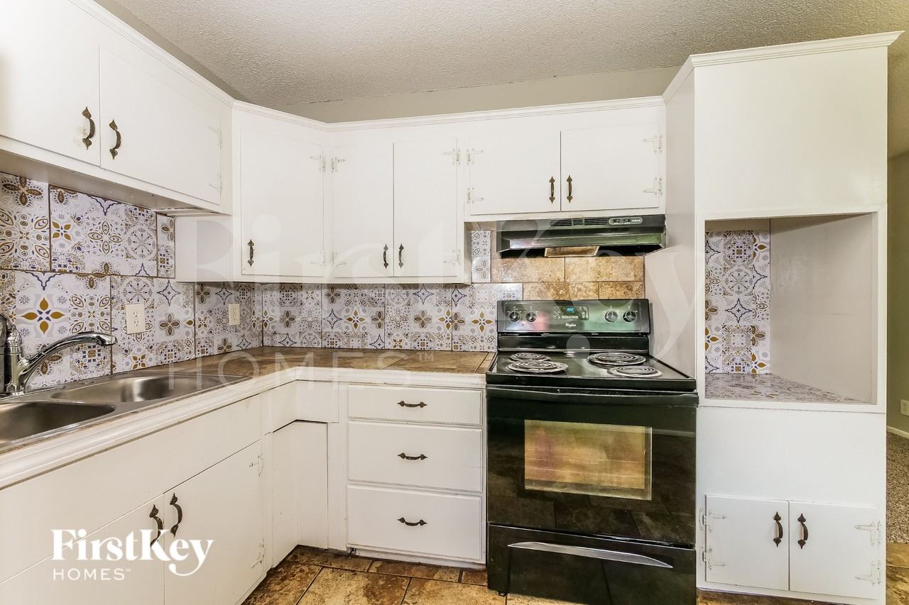 9309 Farley Ave - Photo 7 of 16