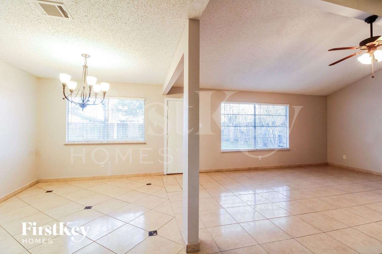 918 Cheyenne Meadows Dr - Photo 6 of 15