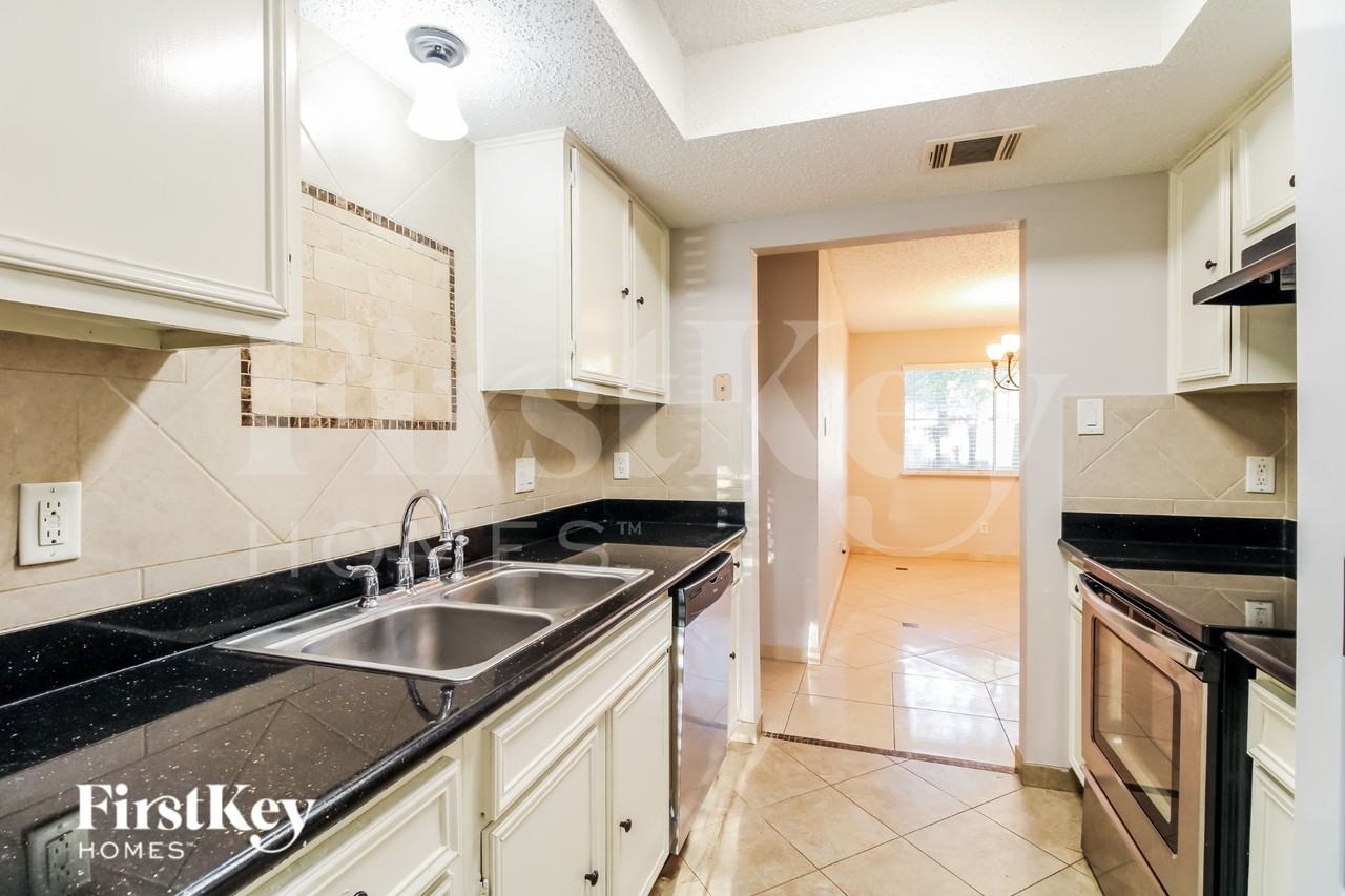 918 Cheyenne Meadows Dr - Photo 7 of 15