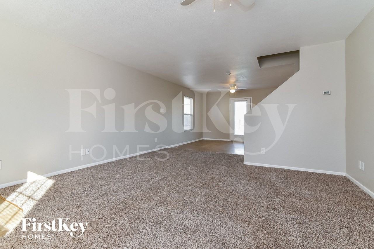 8016 Grove Berry Way - Photo 3 of 15