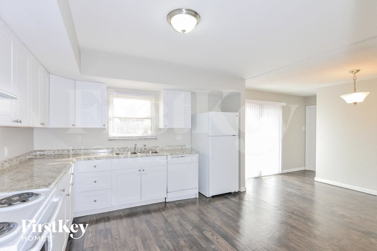 8 Oak Dr - Photo 6 of 14