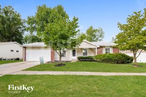 featured image of 733 Watersedge Dr