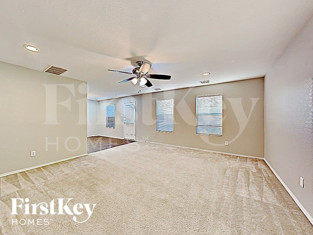 6933 Meadow Way Ln - Photo 2 of 17