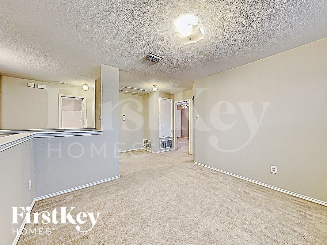 6933 Meadow Way Ln - Photo 7 of 17