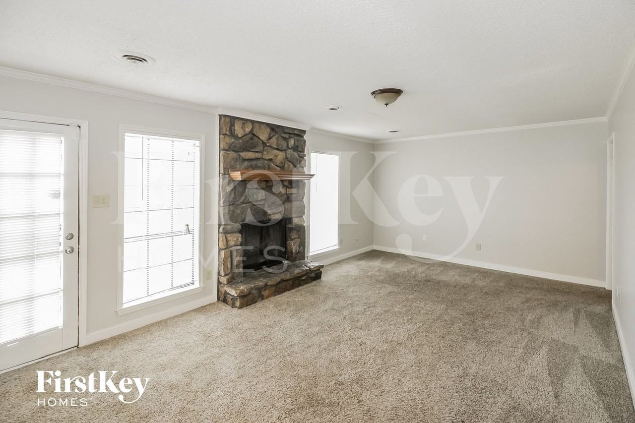 6861 Valley Park Dr - Photo 3 of 15