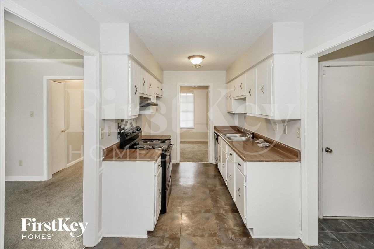 6861 Valley Park Dr - Photo 6 of 15