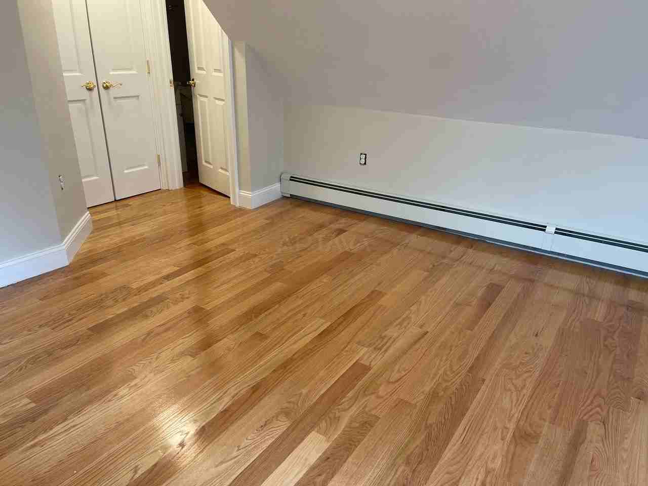 97 Hudson St #2 - Photo 3 of 10