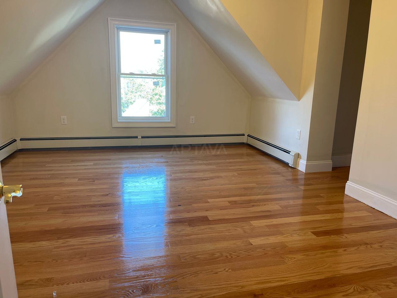 97 Hudson St #2 - Photo 7 of 10